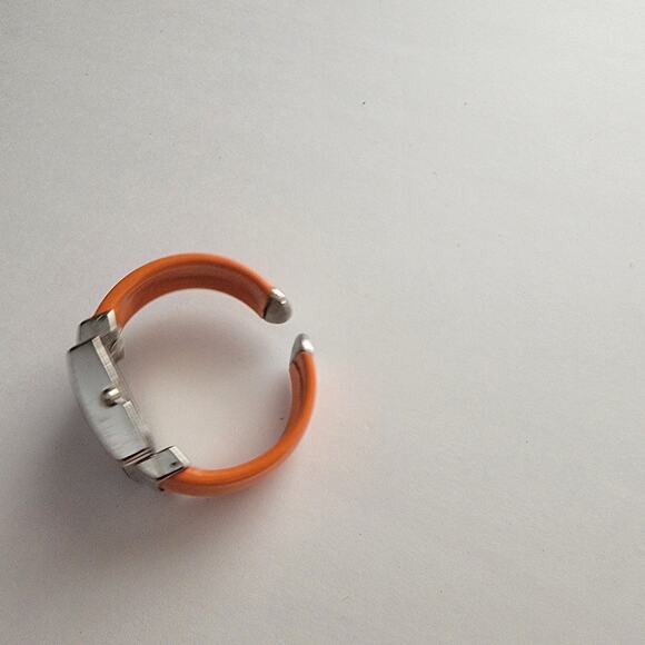 Vintage Watches Retro Orange Cuff Bracelet Watch Bold Chrome Case Unisex Style - Picture 4 of 10